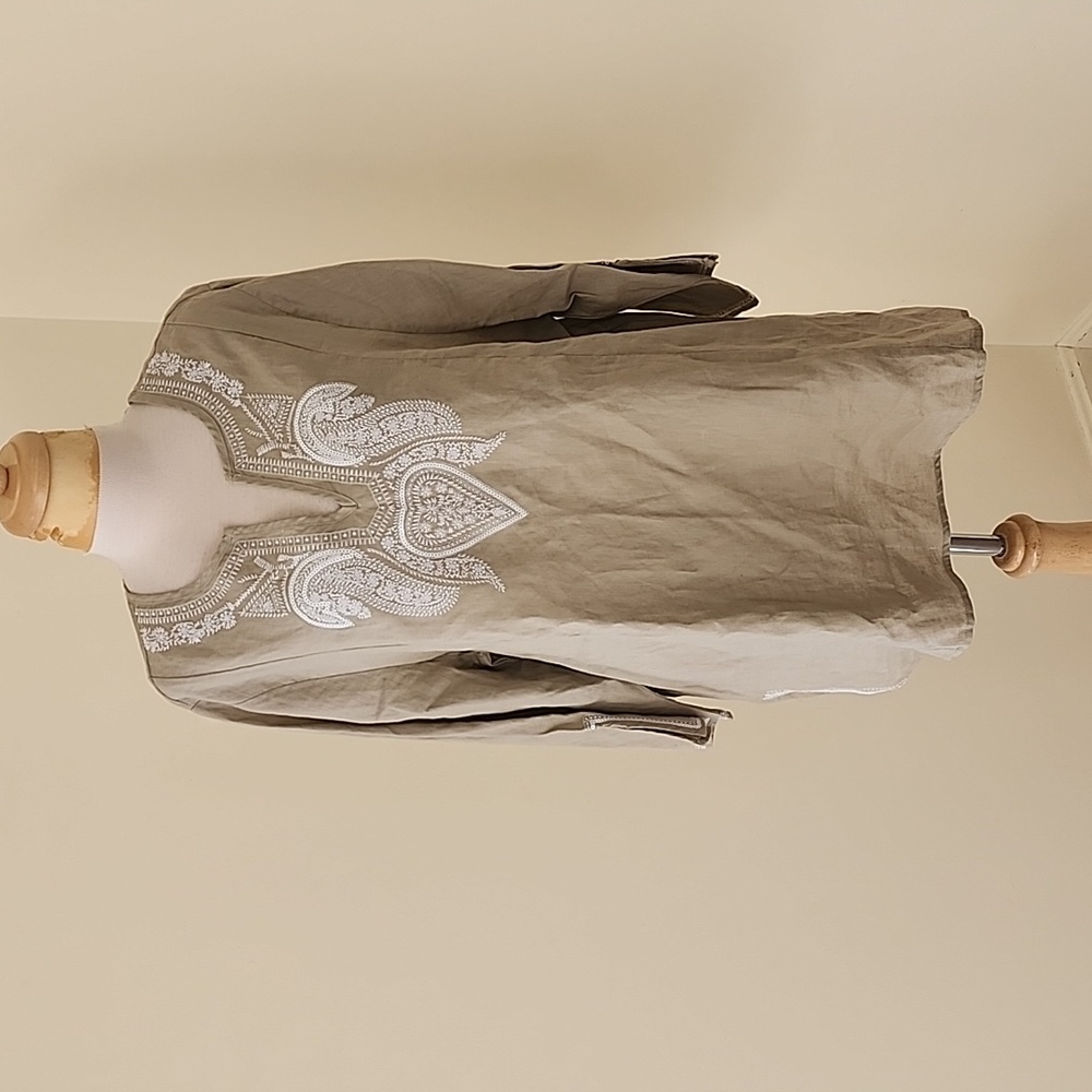 Sympli 2X tan embroidered tunic linen top.